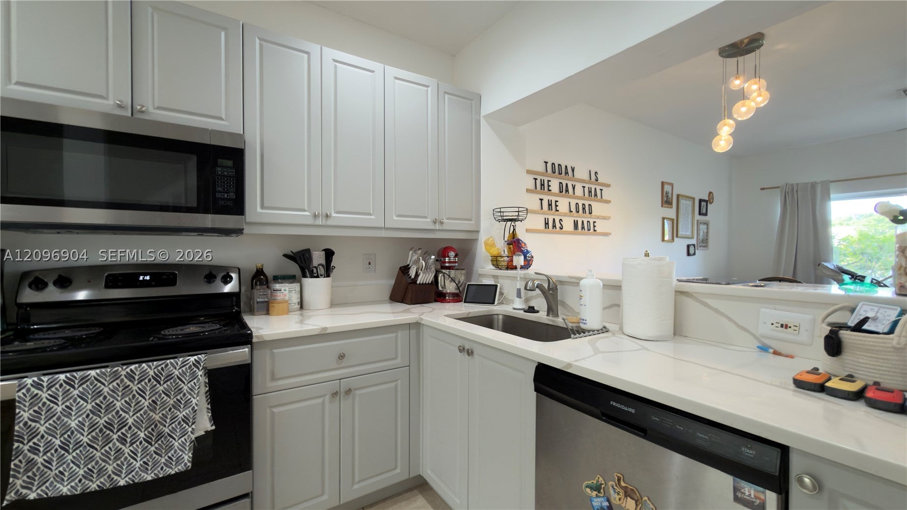 View photos, virtual tours, details... 5060 Palmbrooke Cir