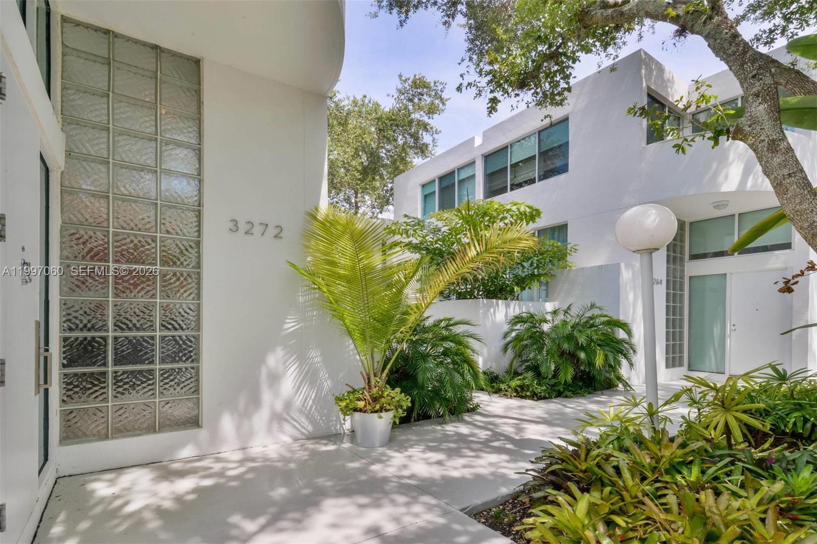 IPANEMA VILLAS CONDO - Residential Lease