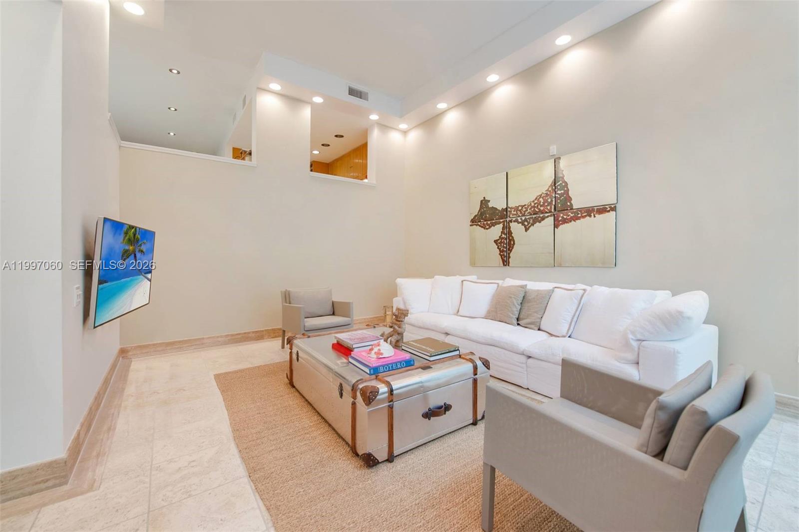 IPANEMA VILLAS CONDO - Residential Lease