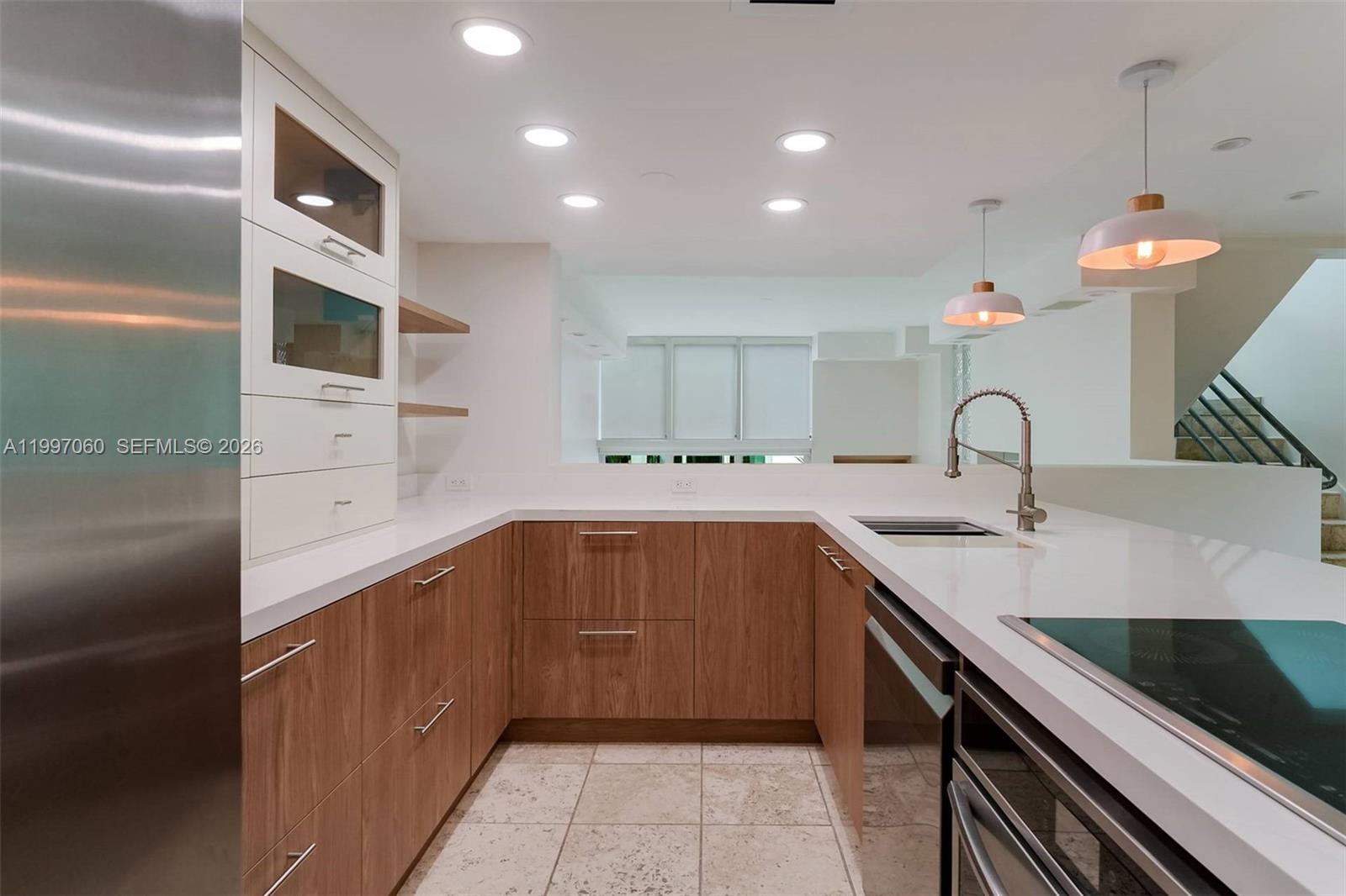 IPANEMA VILLAS CONDO - Residential Lease