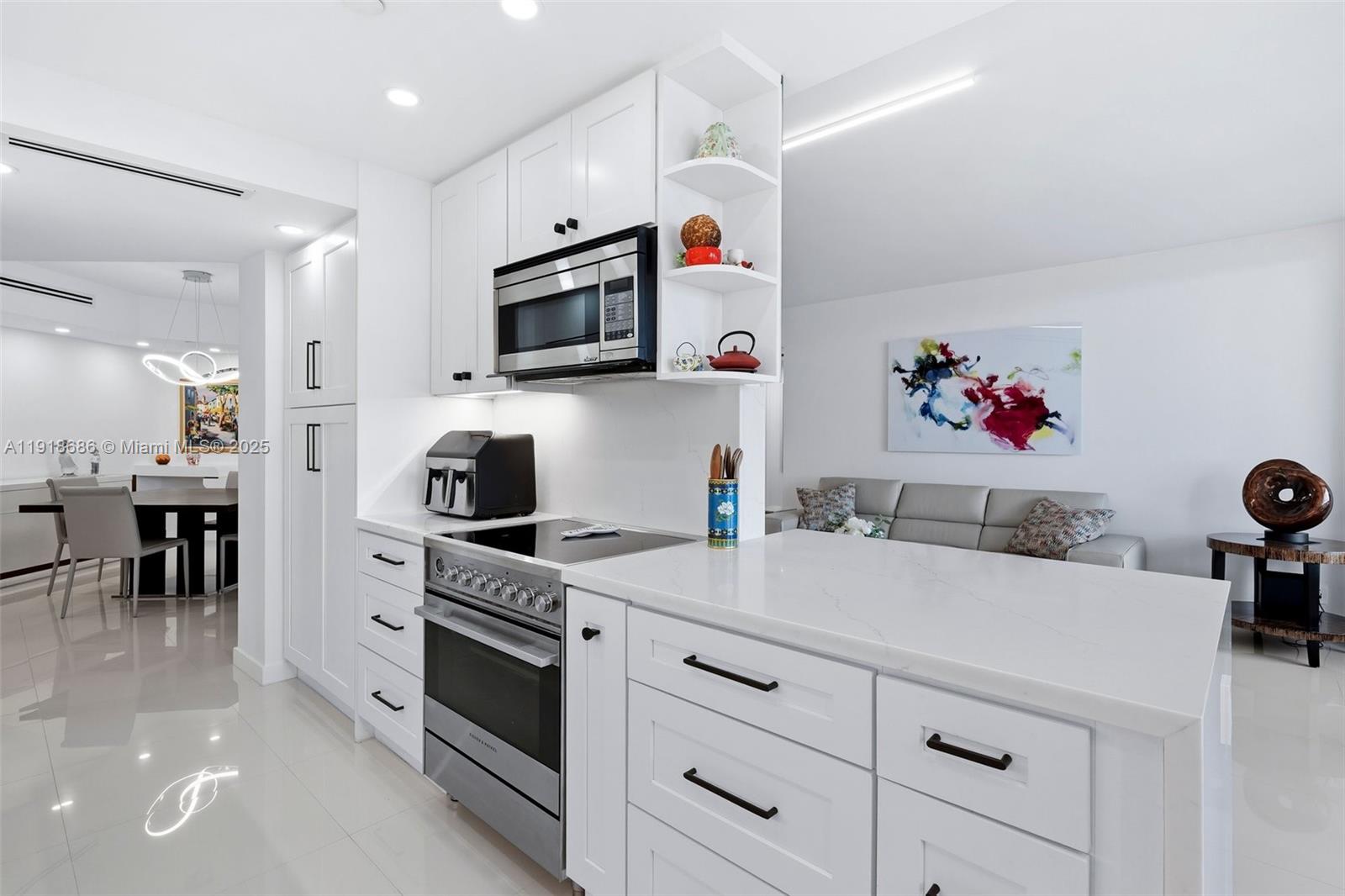 WILLIAMS ISLAND - Residential