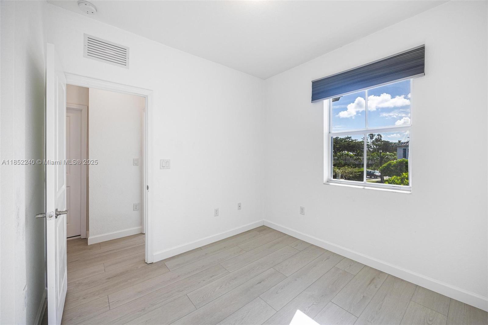 HOMESTEAD PARK OF COMMERC - Residential