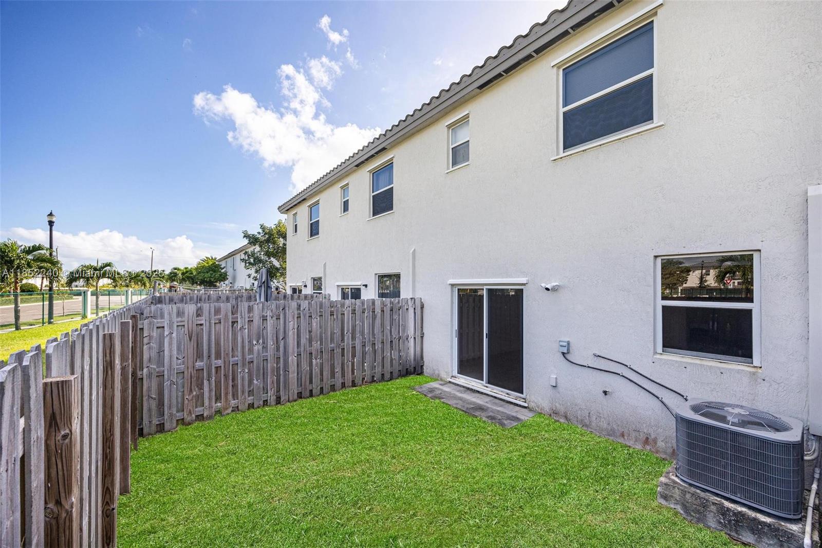 HOMESTEAD PARK OF COMMERC - Residential