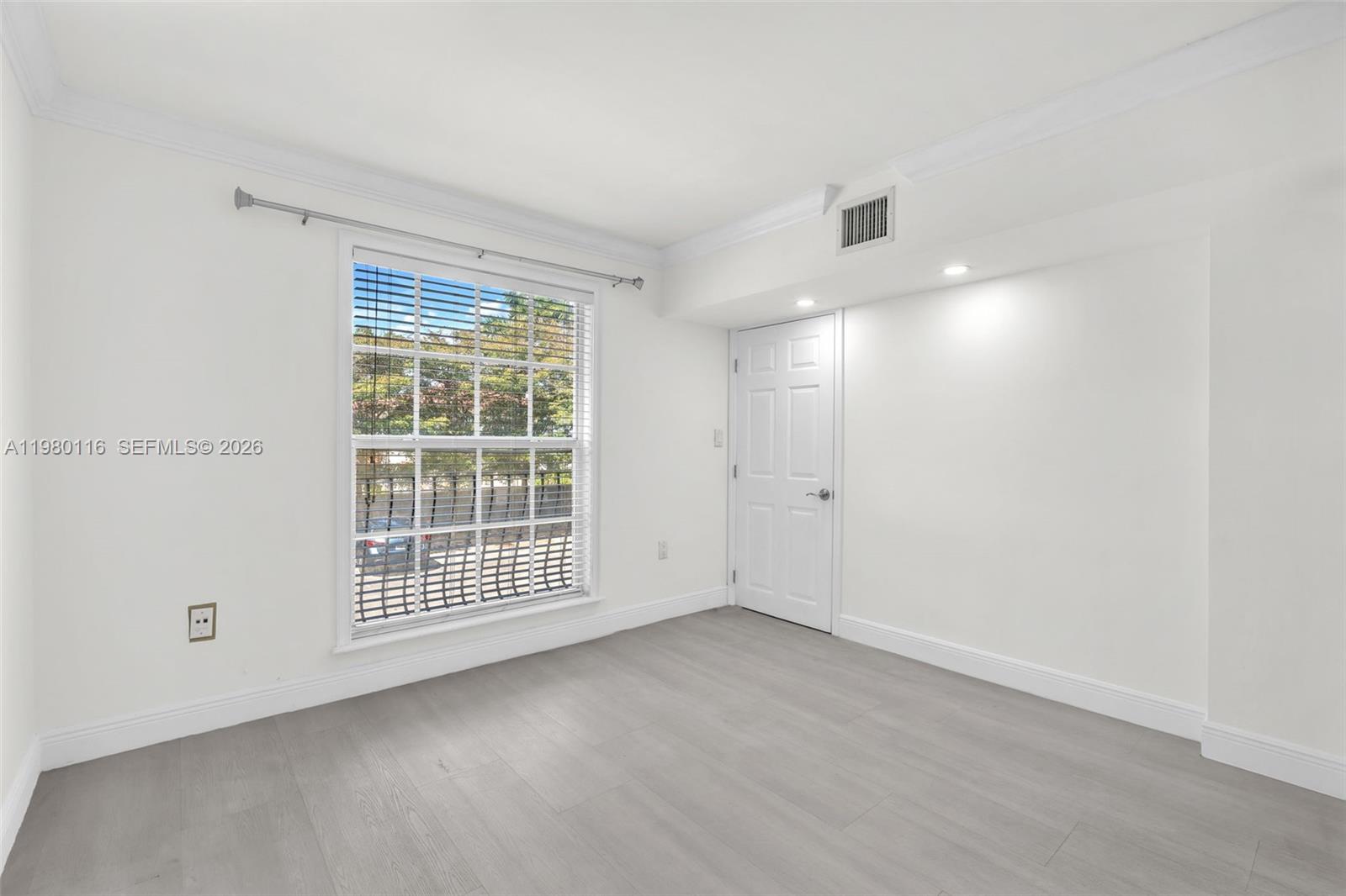 VIRGINIA POINTE CONDO - Residential Lease