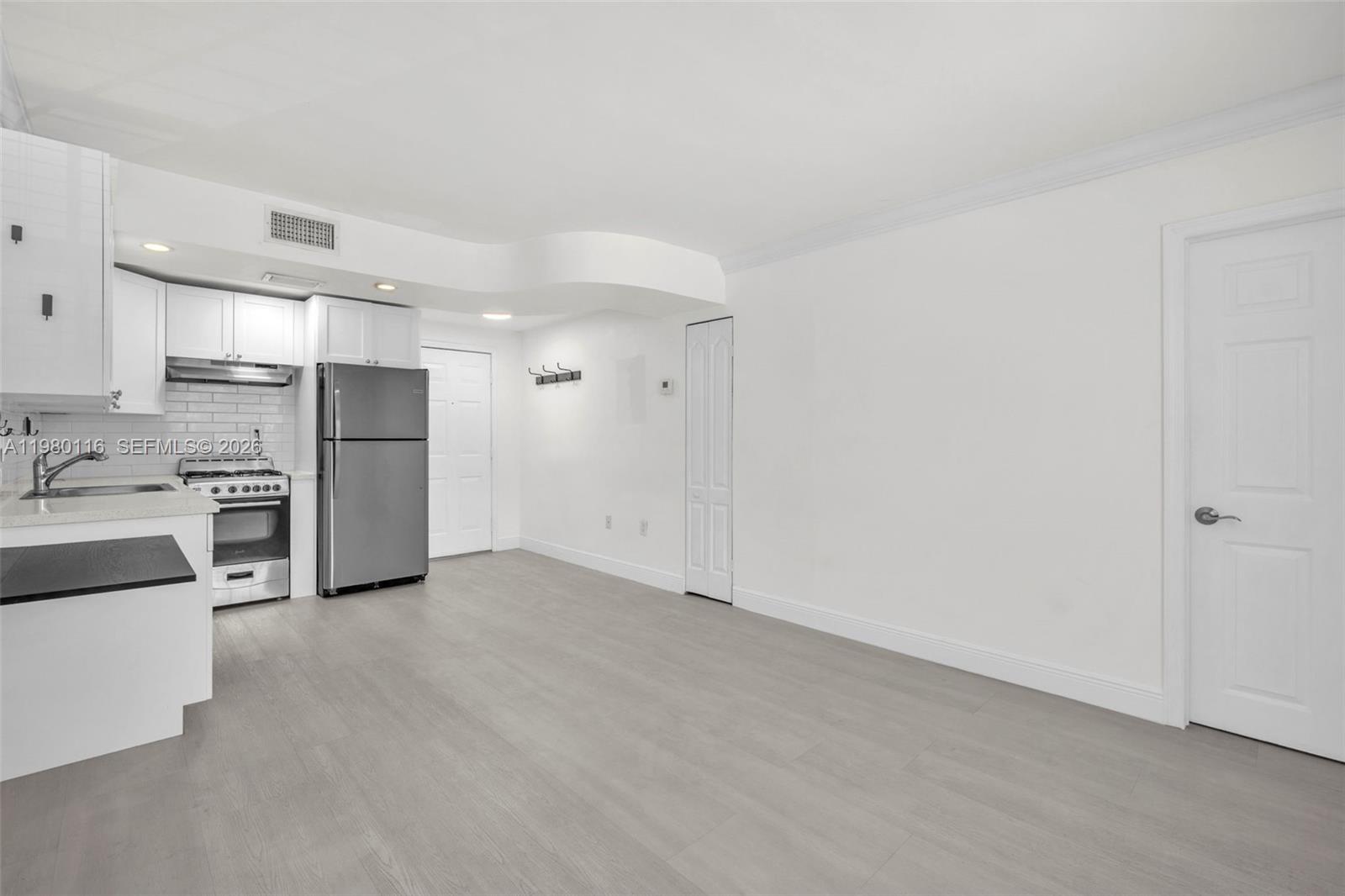 VIRGINIA POINTE CONDO - Residential Lease