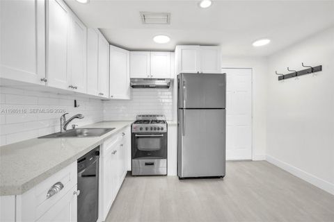 3245 Virginia St 43 Miami FL 33133