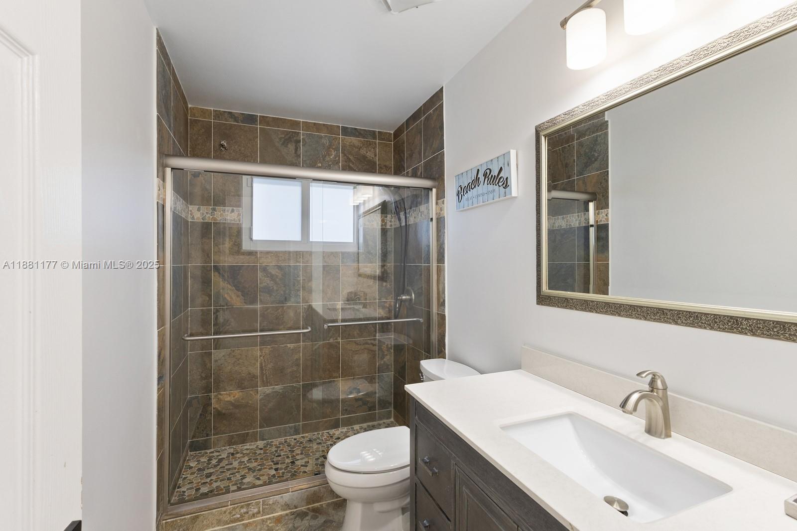 HOLLYWOOD - Residential