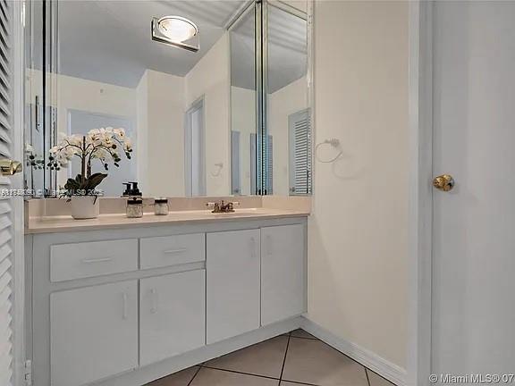 100 Lincoln Rd 633