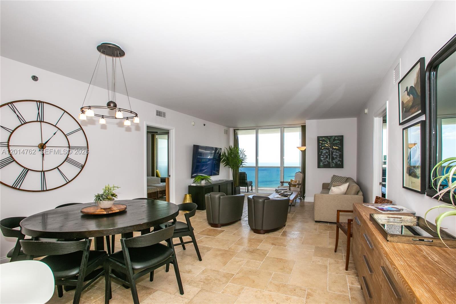 BEACH CLUB II - Residential