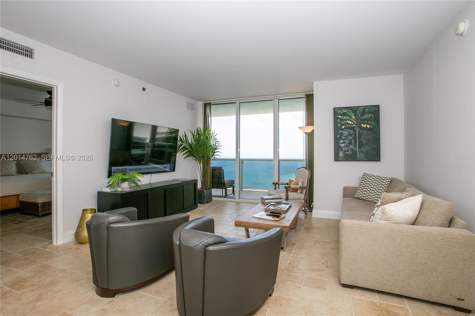 BEACH CLUB II - Residential