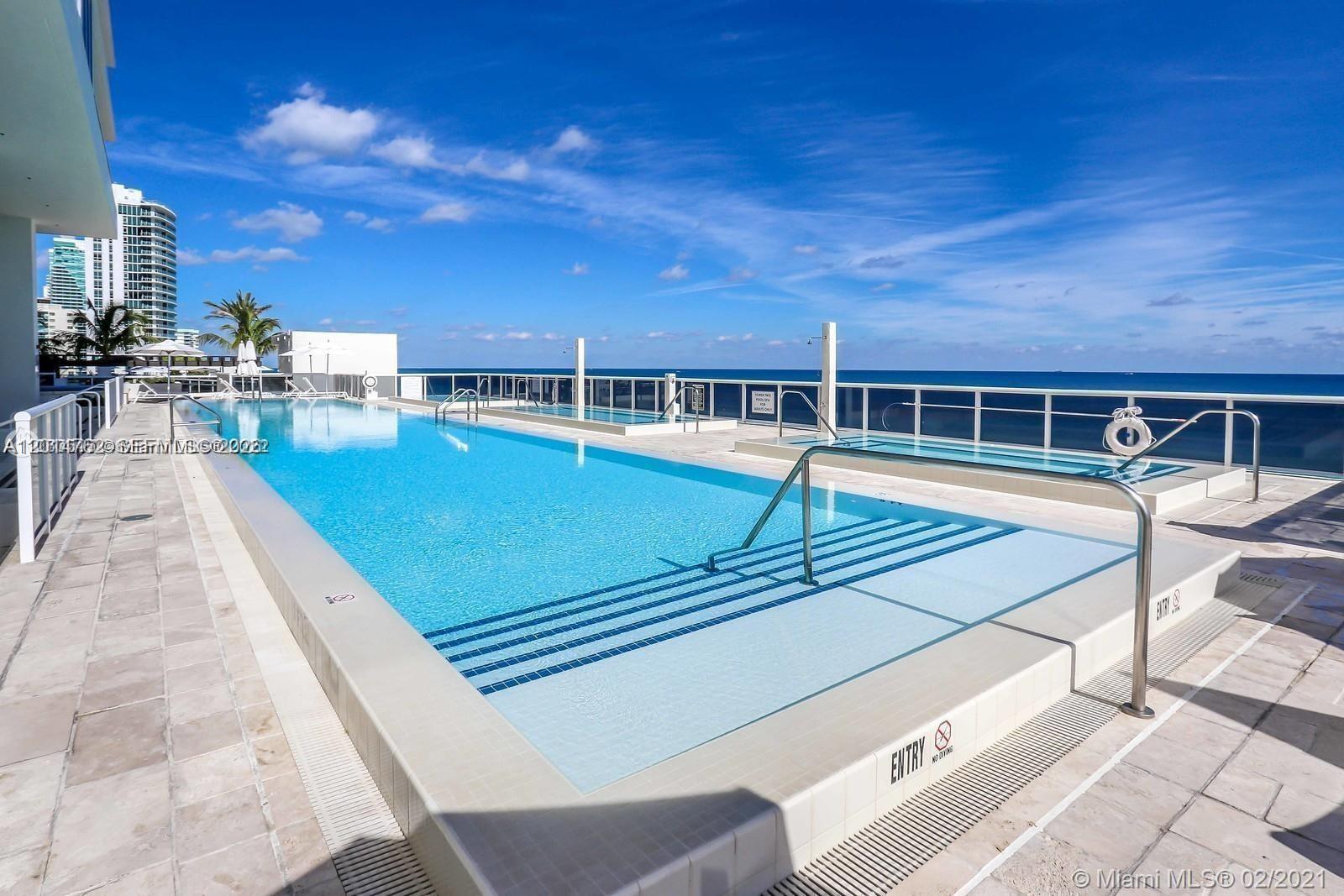 BEACH CLUB II - Residential