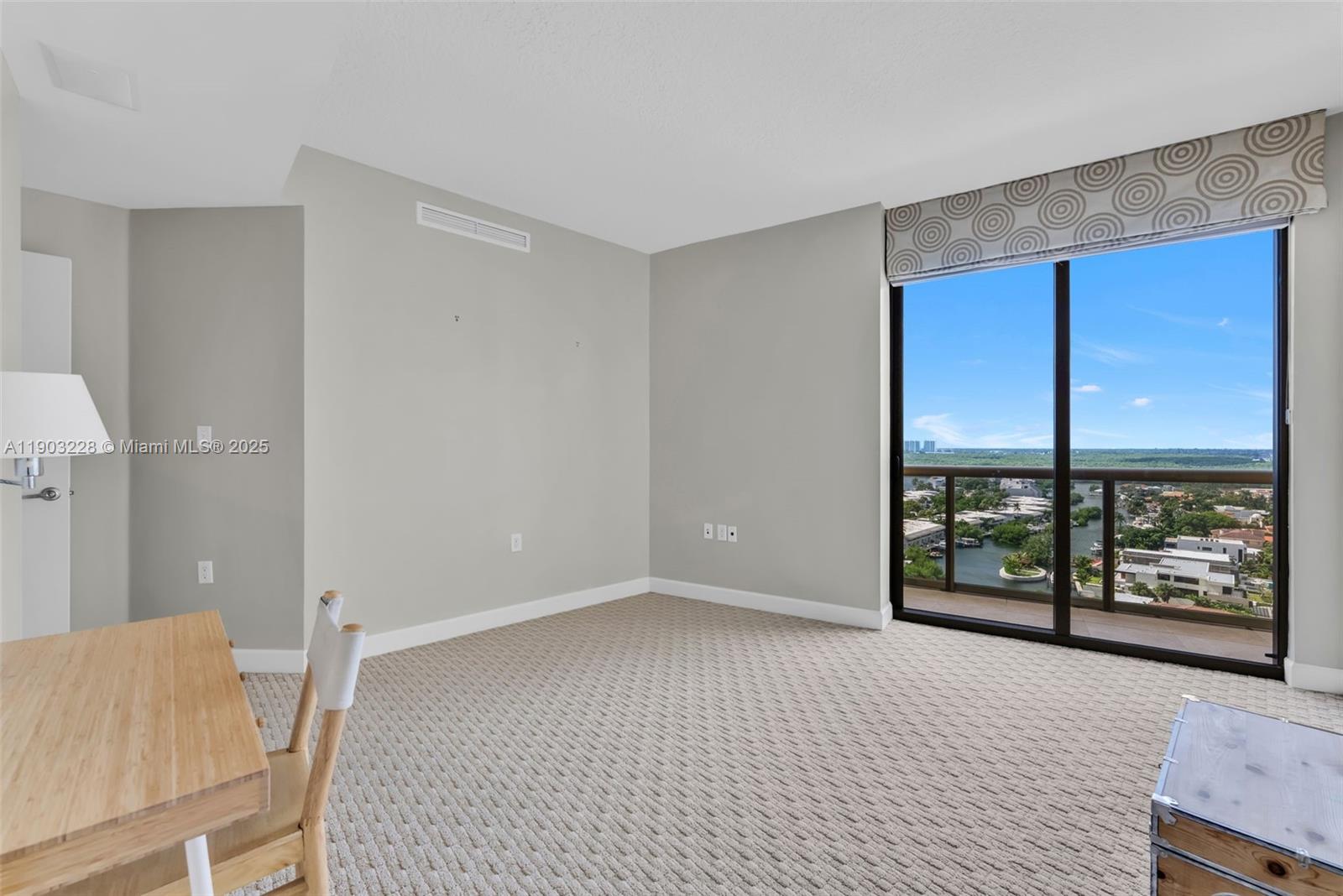 SAYAN CONDO - Residential