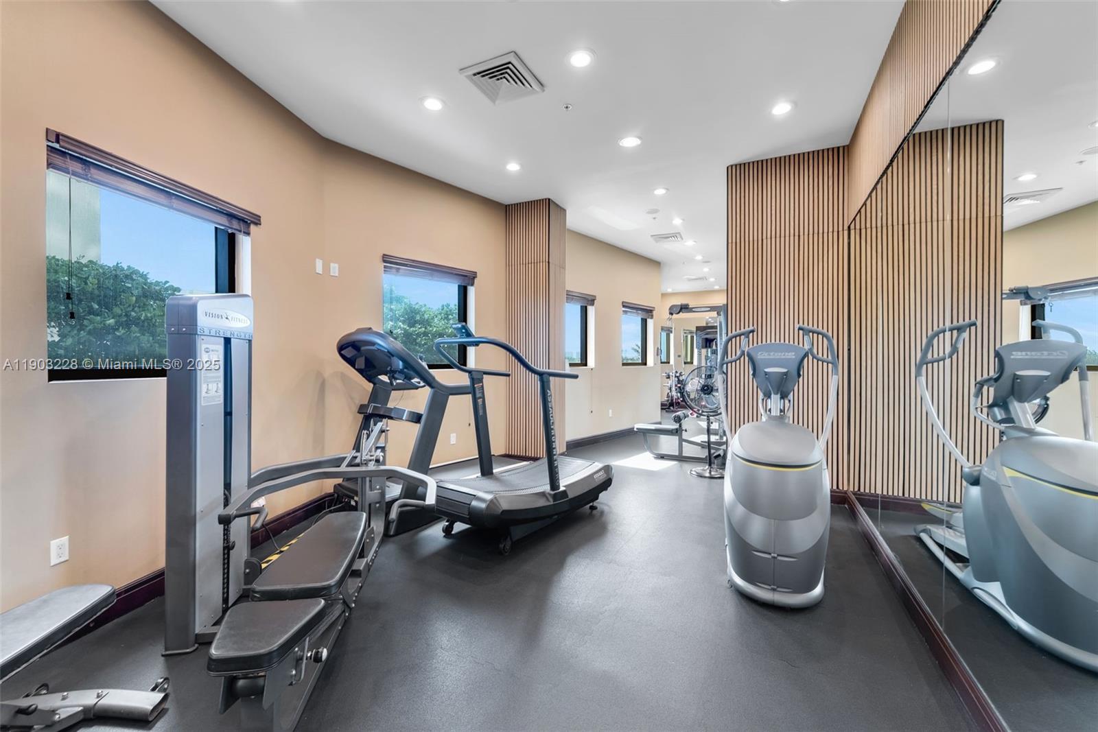 SAYAN CONDO - Residential