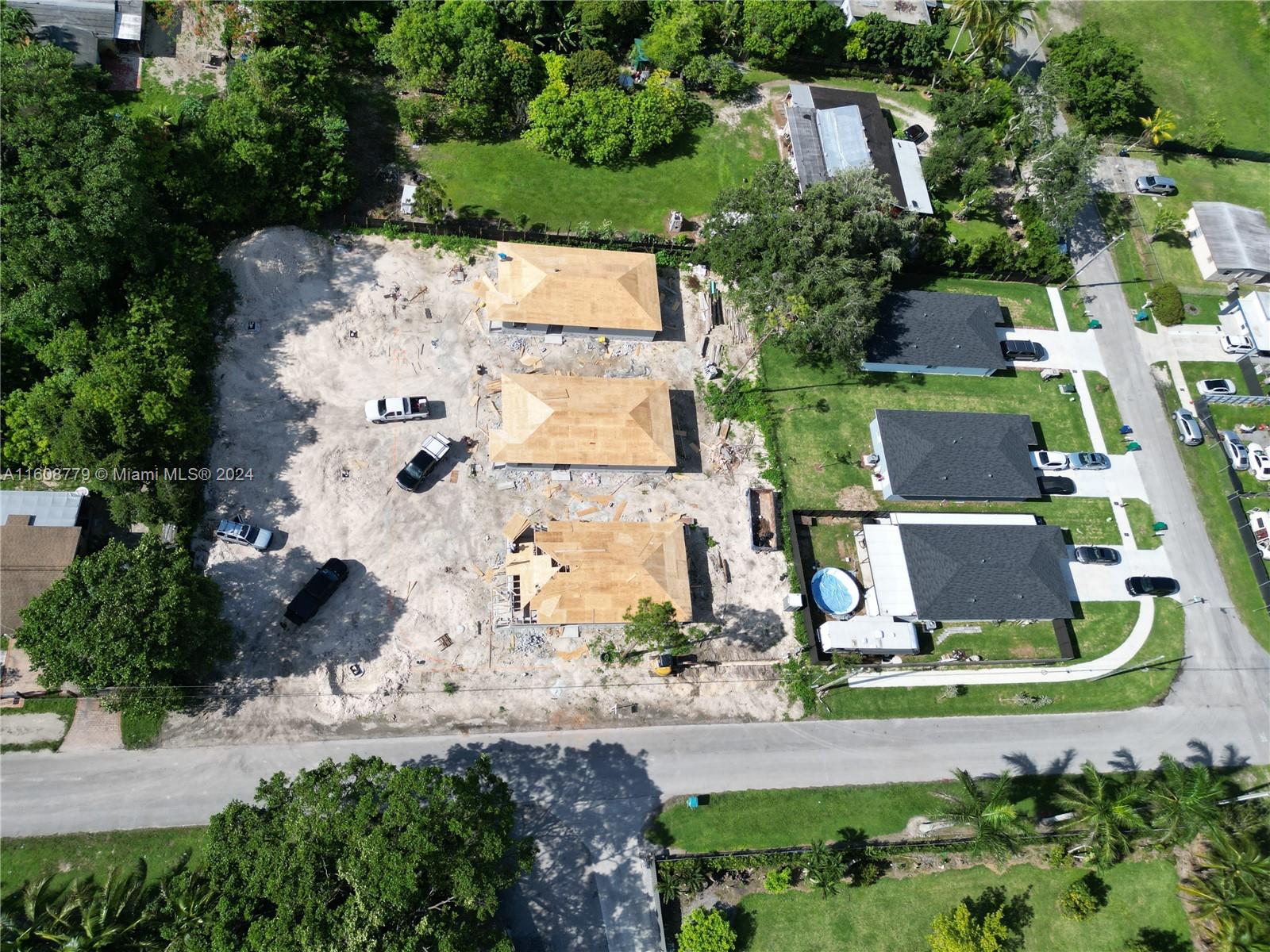 SILVER PALM PARK - Residential