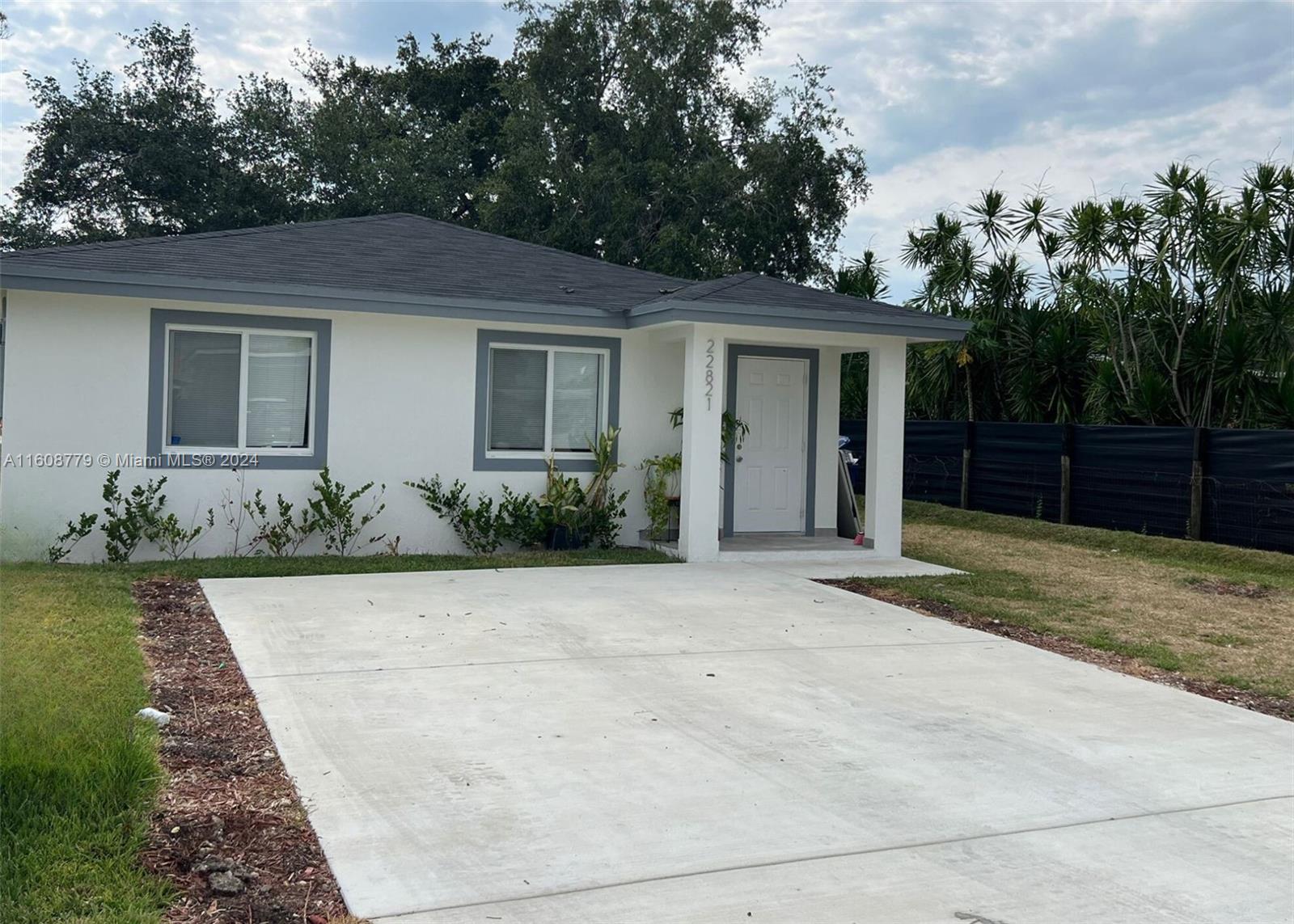 SILVER PALM PARK - Residential