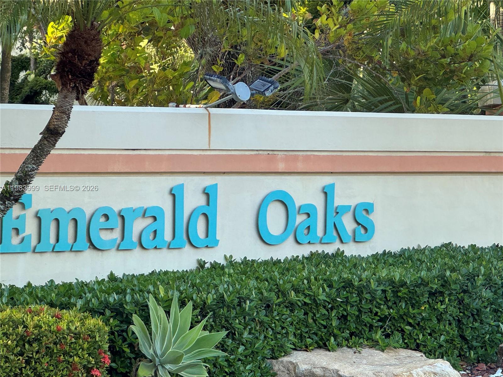 EMERALD OAKS 24 CONDO - Residential