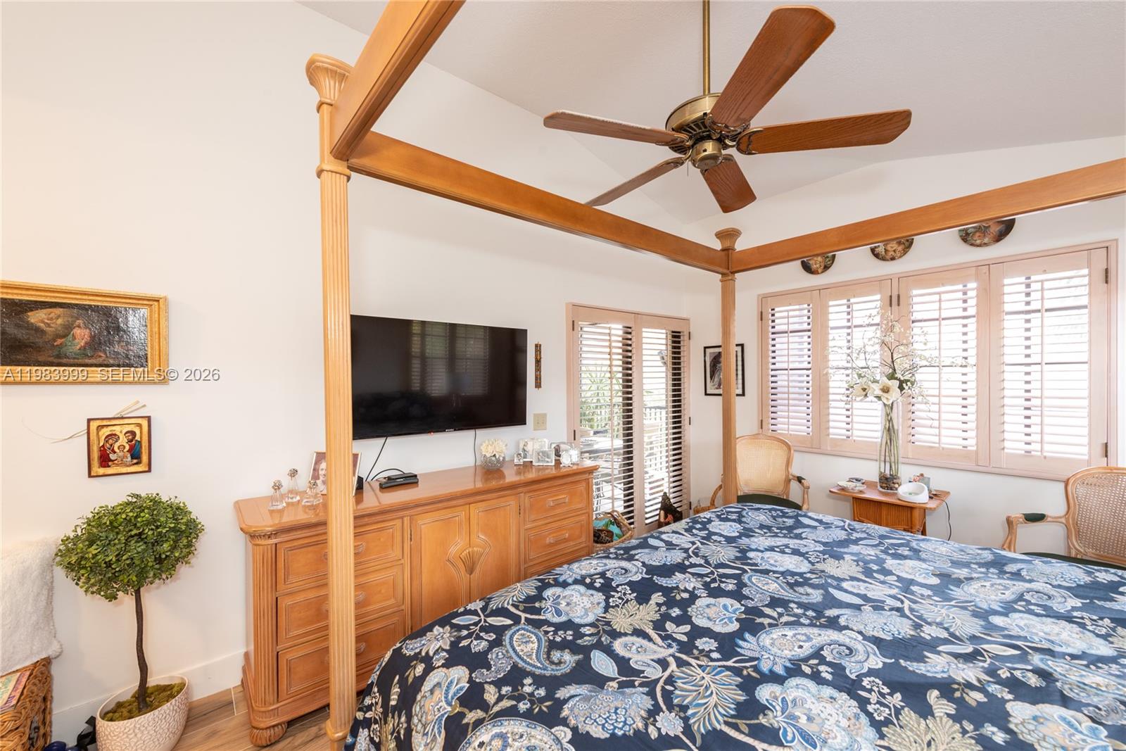 EMERALD OAKS 24 CONDO - Residential