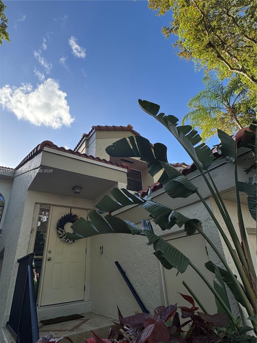 EMERALD OAKS 24 CONDO - Residential