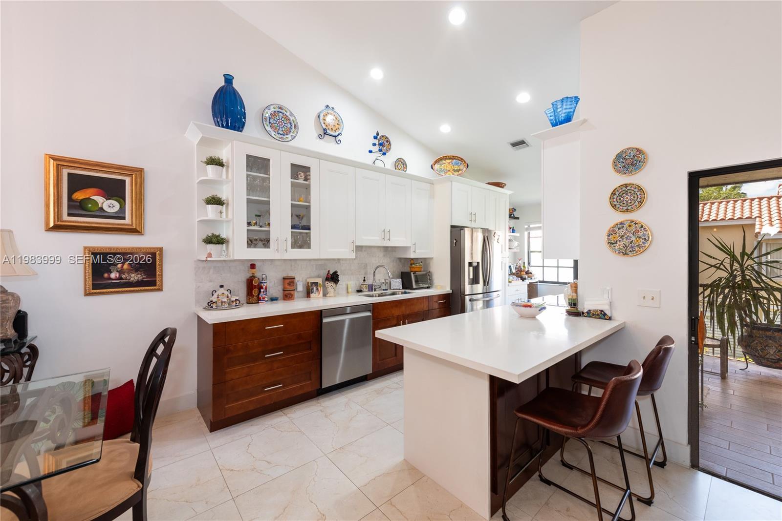 EMERALD OAKS 24 CONDO - Residential