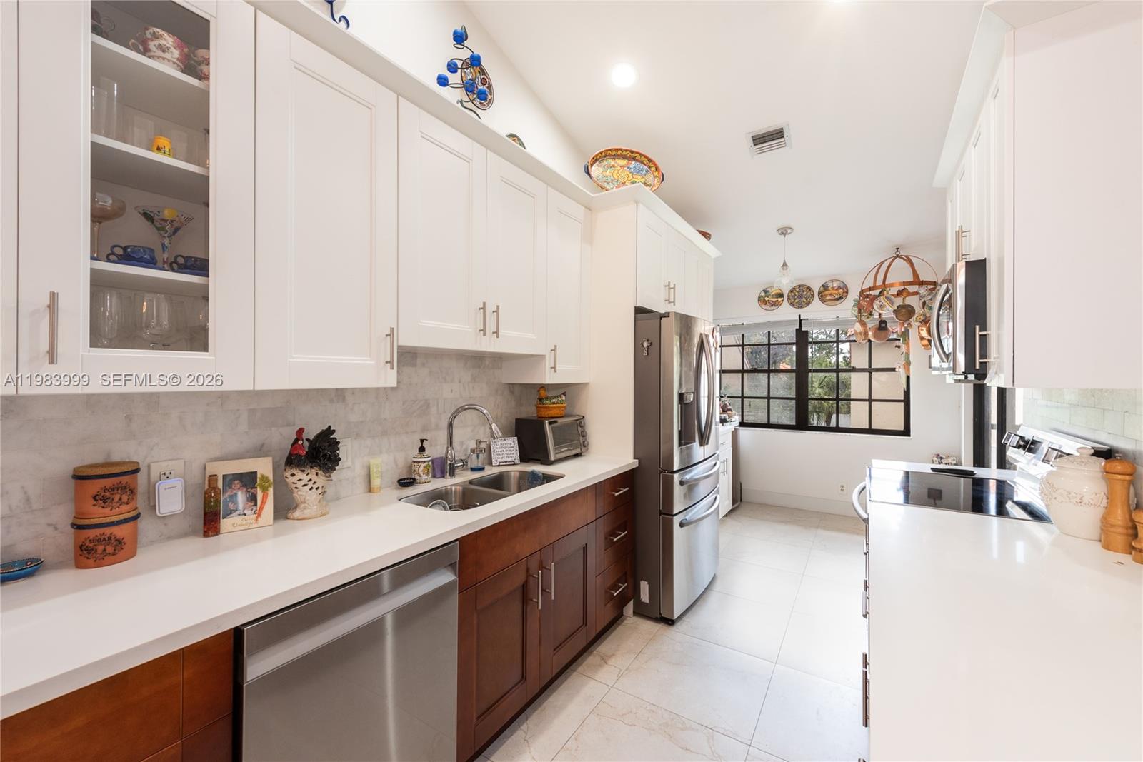 EMERALD OAKS 24 CONDO - Residential