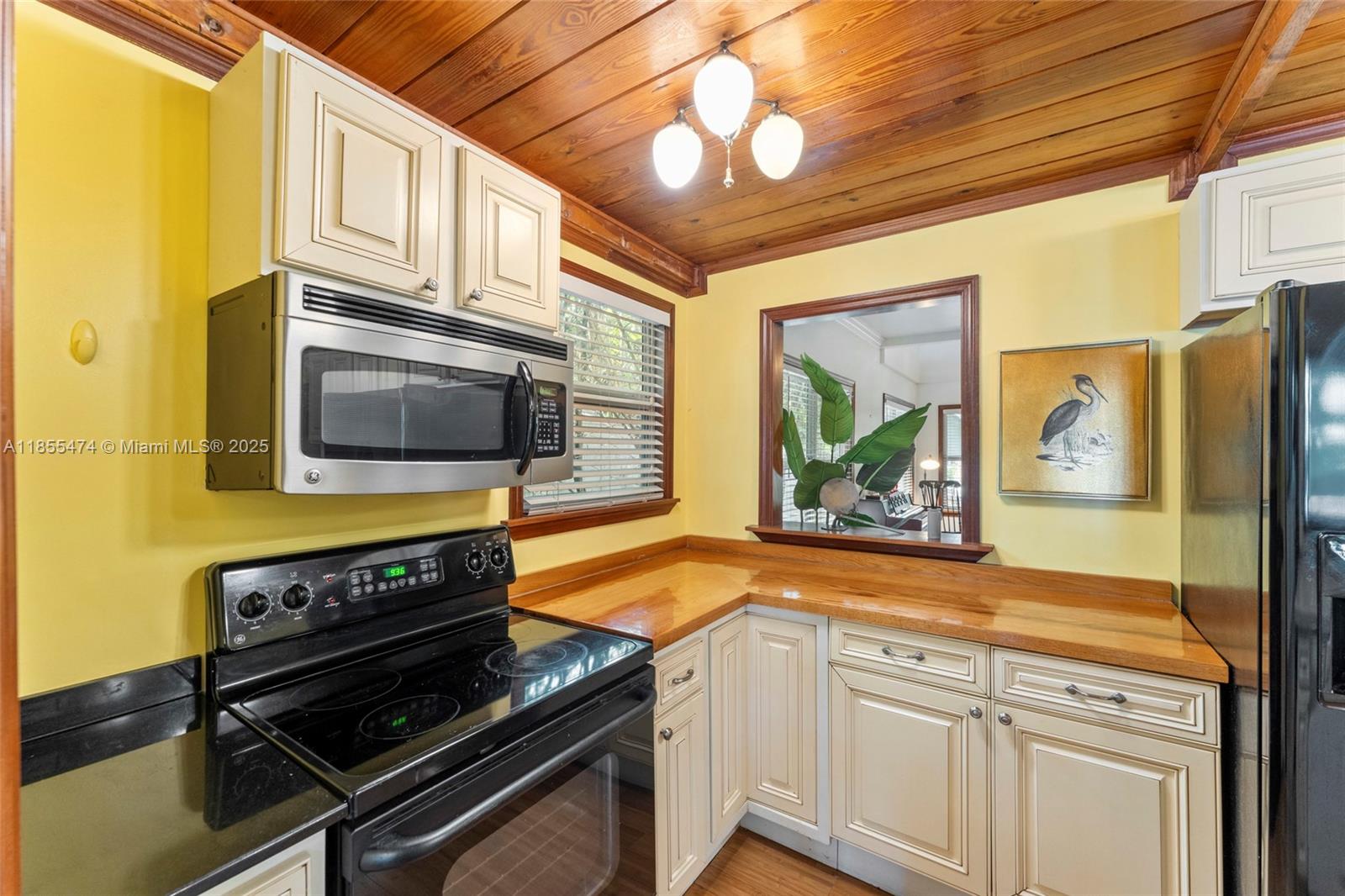 WAVERLY PLACE - Residential Lease