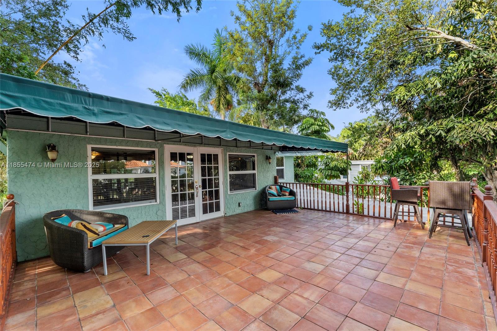 WAVERLY PLACE - Residential Lease