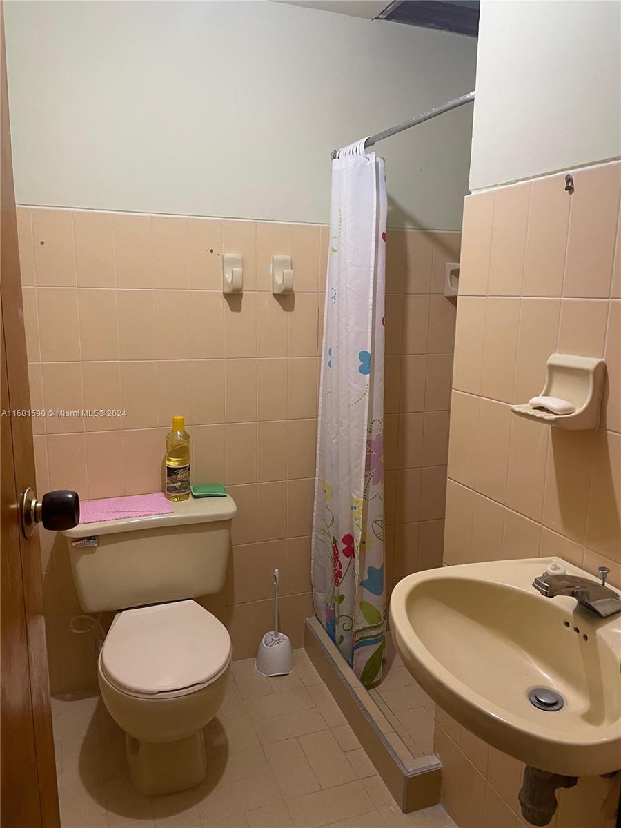 View photos, virtual tours, details... Carrera 22 # 3 02 Buga Los Portales del Rios