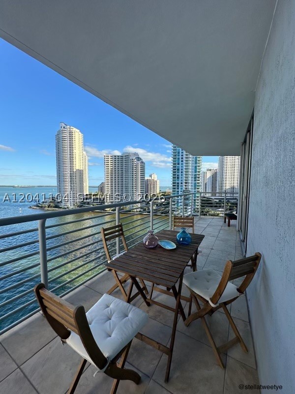 325 S Biscayne Blvd 1523
