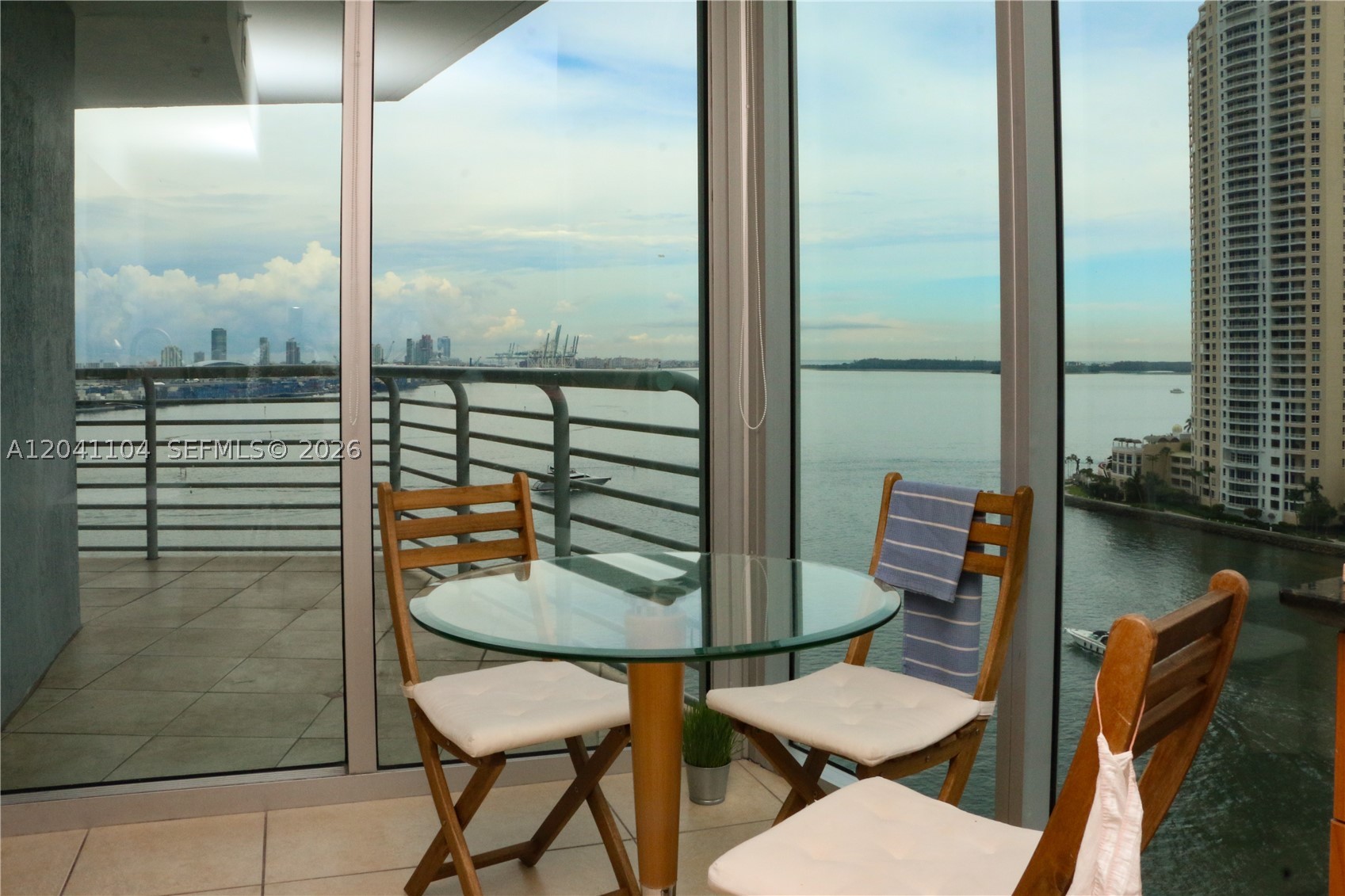 325 S Biscayne Blvd 1523