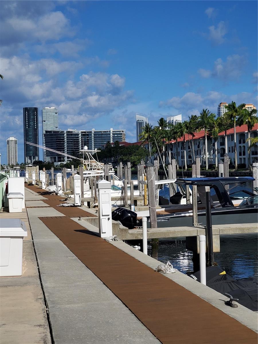 ARTECH RESIDENCES AT AVEN - Residential