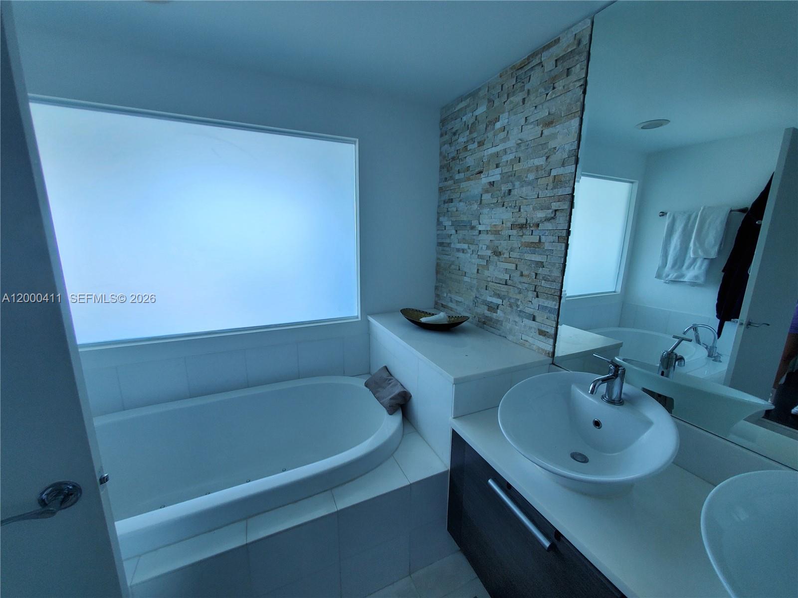 ARTECH RESIDENCES AT AVEN - Residential