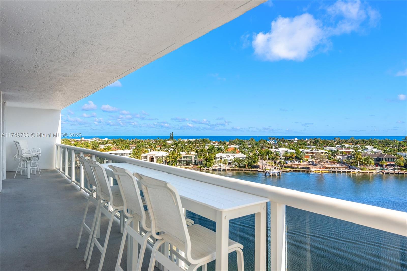 Property for Sale at 20515 E Country Club Dr 947, Aventura, Miami-Dade County, Florida - Bedrooms: 3 
Bathrooms: 3  - $630,000