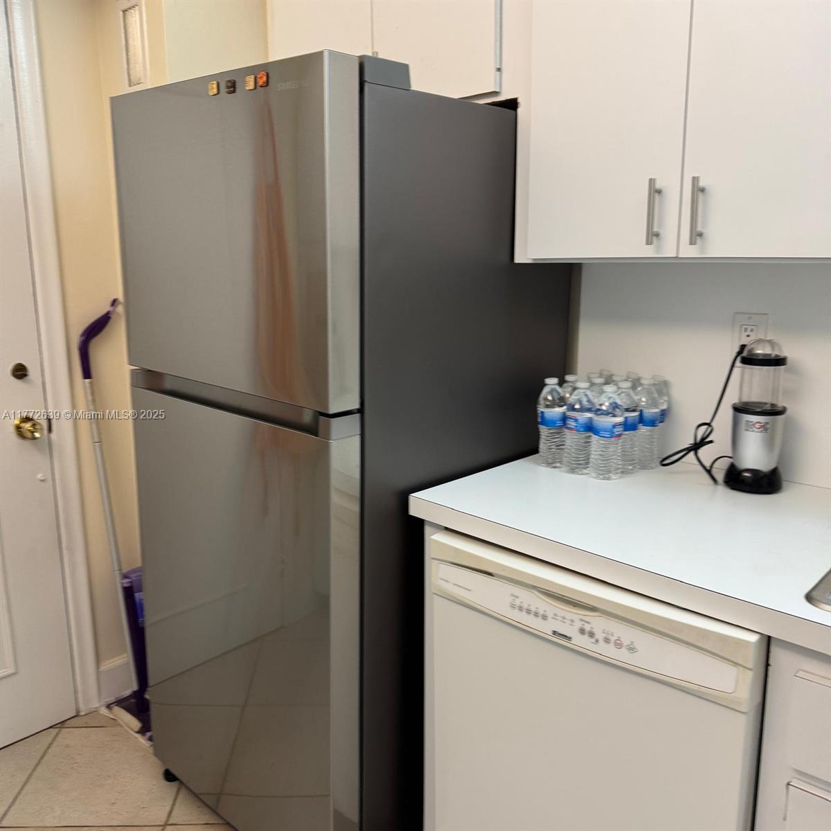 550 Ocean Dr 3C