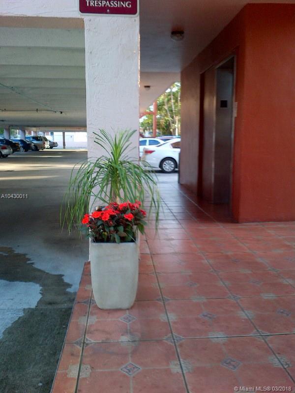 WINDSOR ESTATES NO 3 COND - Residential Lease