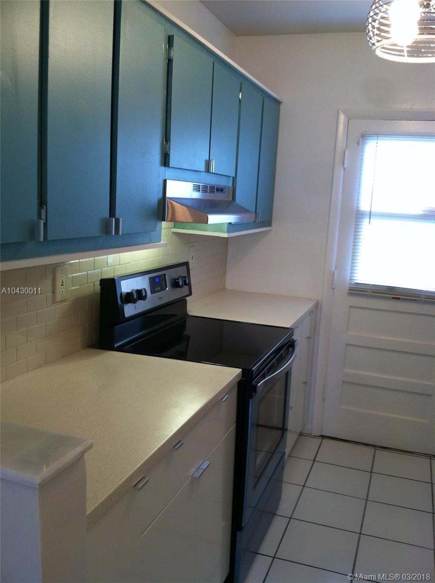 WINDSOR ESTATES NO 3 COND - Residential Lease