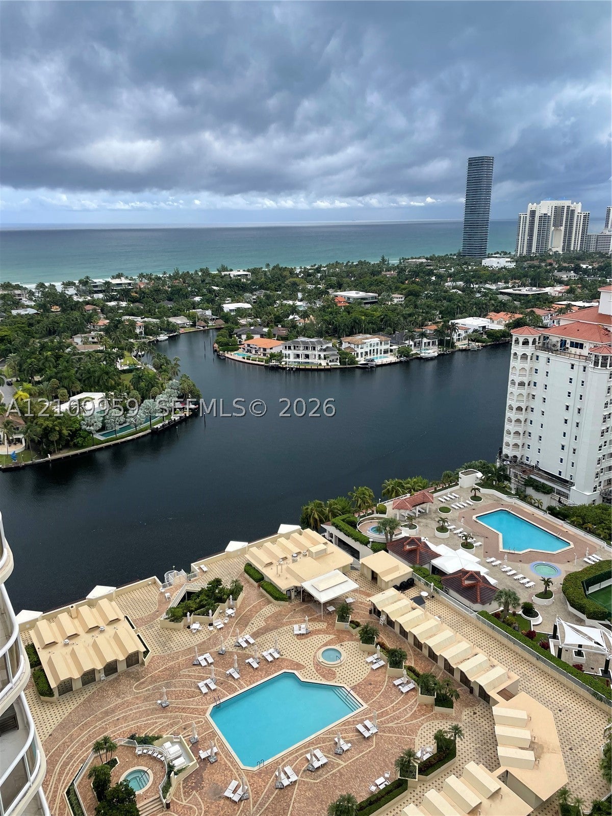 20191 E Country Club Dr 2601