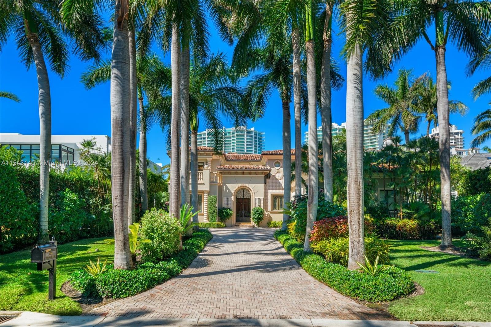 GOLDEN BEACH SEC D - Residential