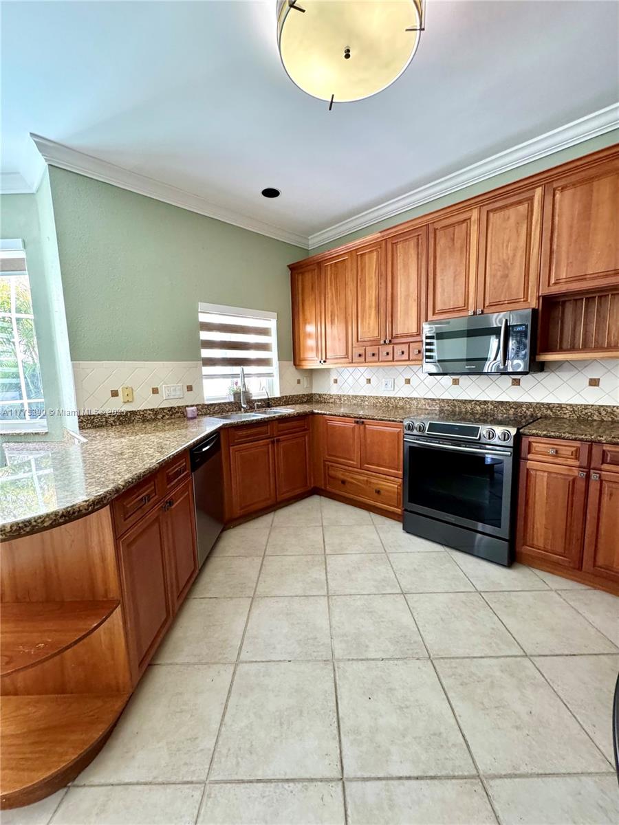 CHAPEL LAKE ESTATES - Residential