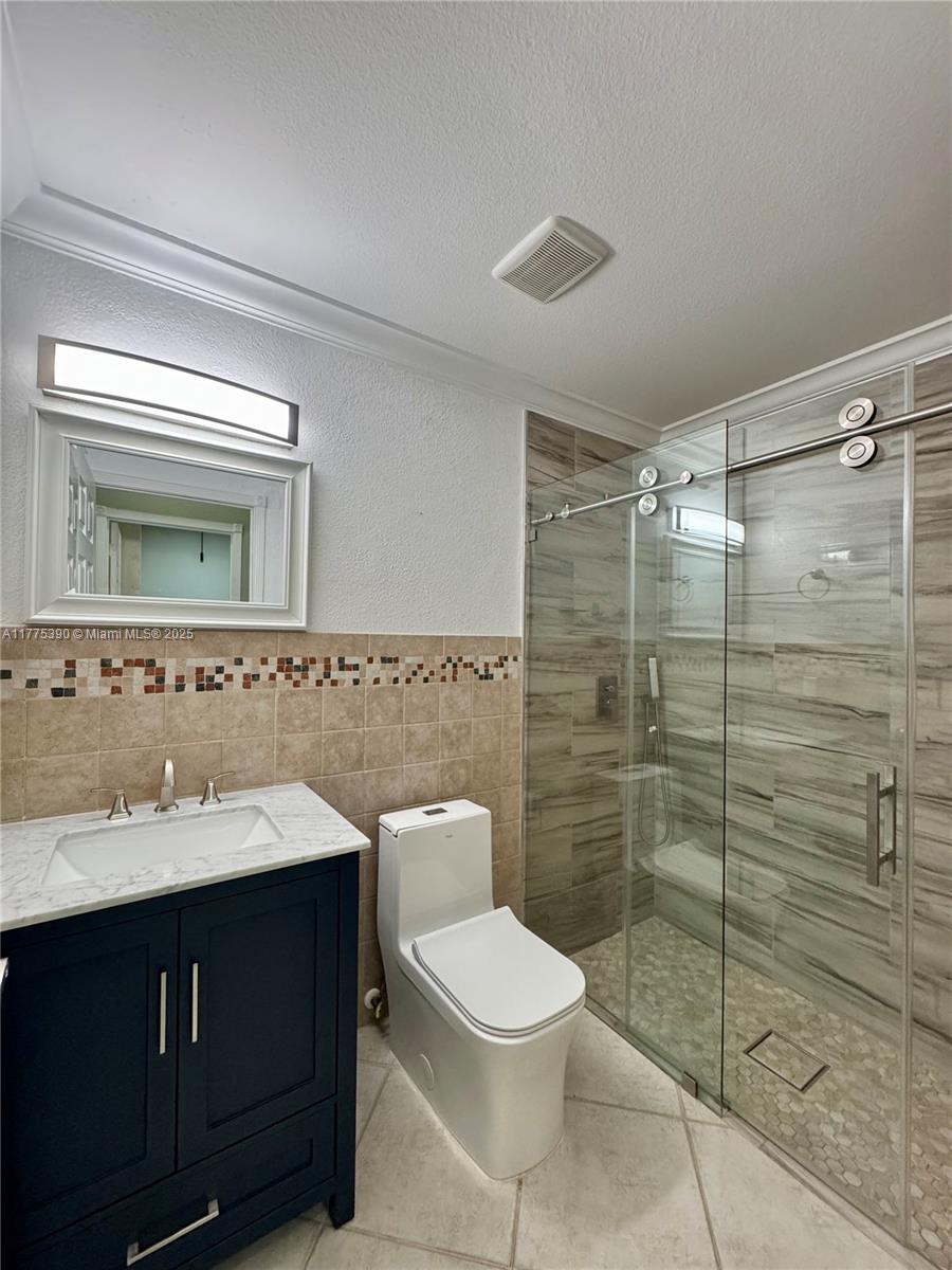 CHAPEL LAKE ESTATES - Residential