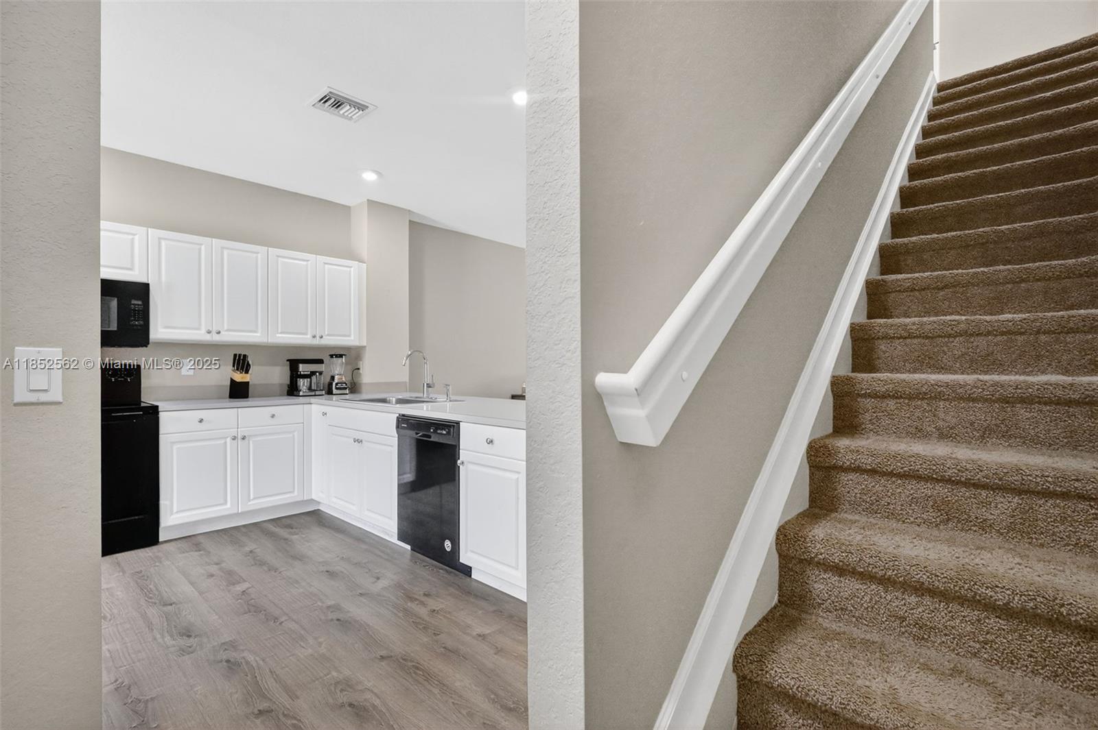 PRINCETON - Residential