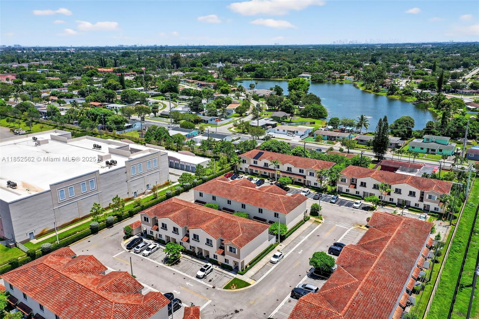 PRINCETON - Residential