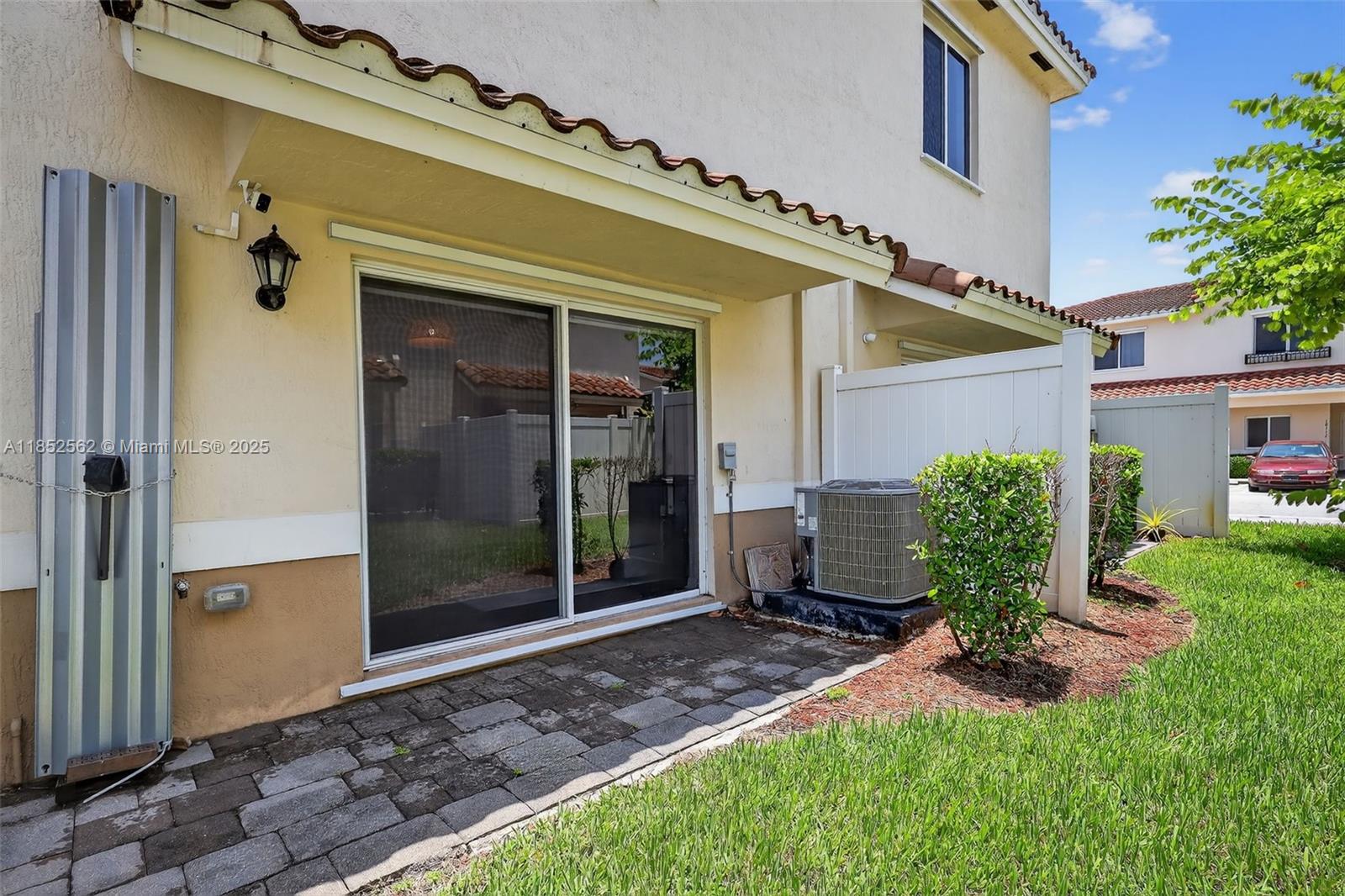 PRINCETON - Residential