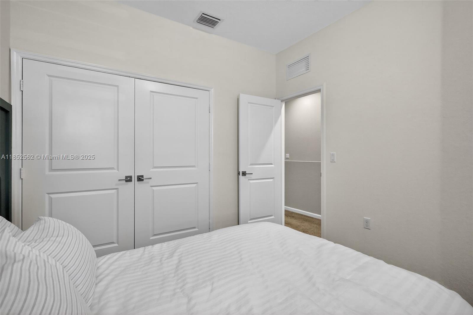 PRINCETON - Residential