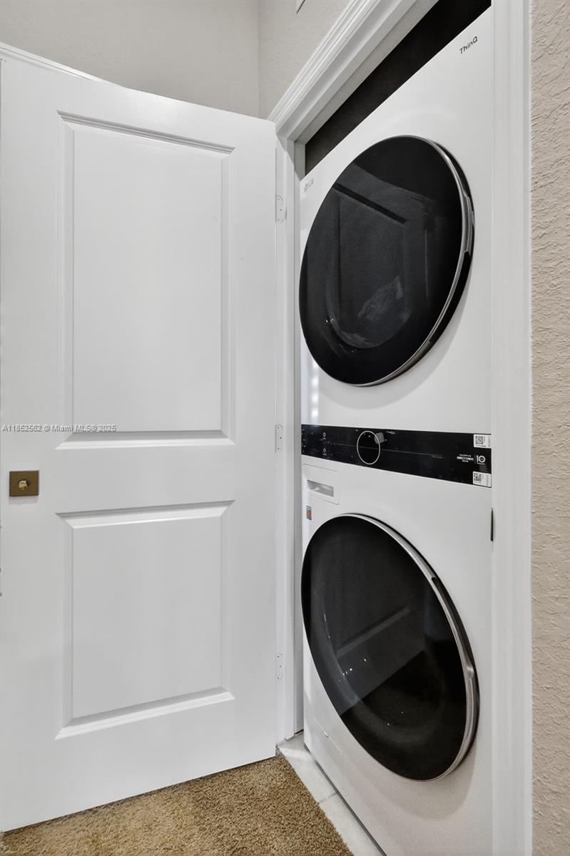 PRINCETON - Residential