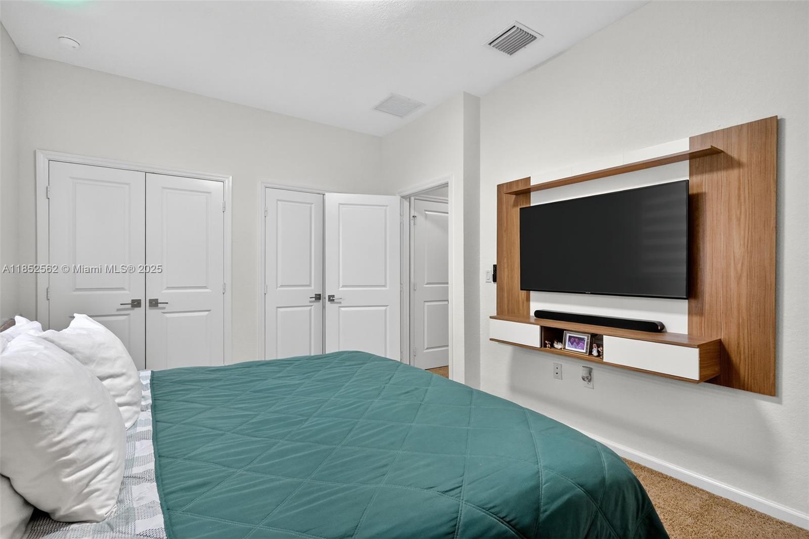 PRINCETON - Residential