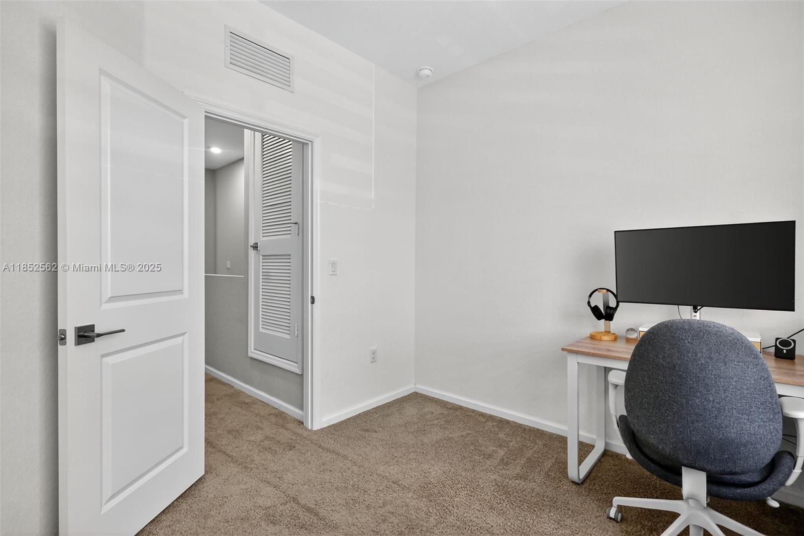 PRINCETON - Residential