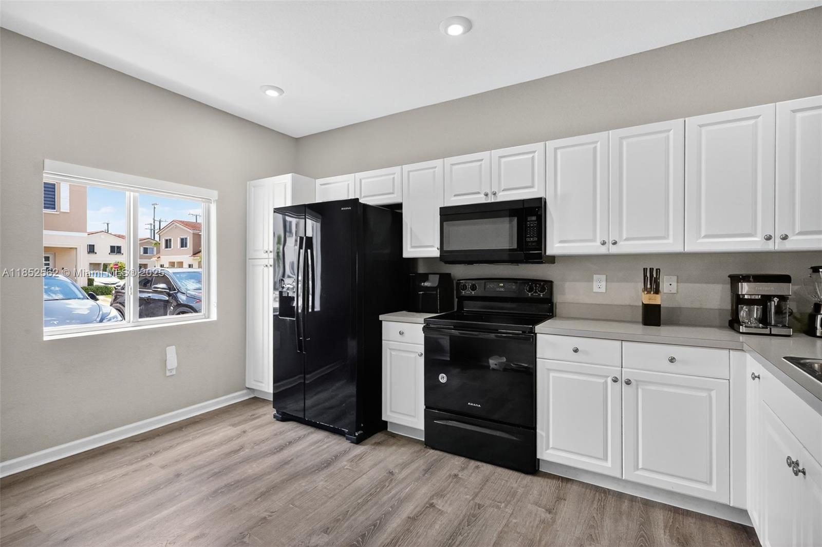 PRINCETON - Residential