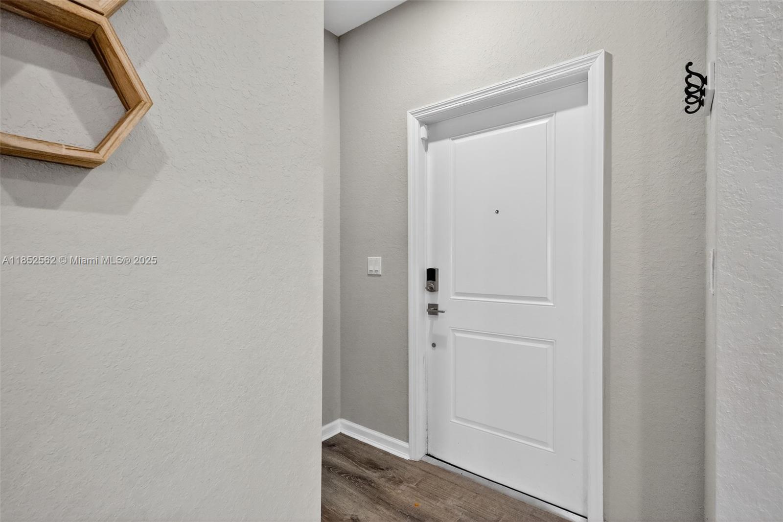 PRINCETON - Residential