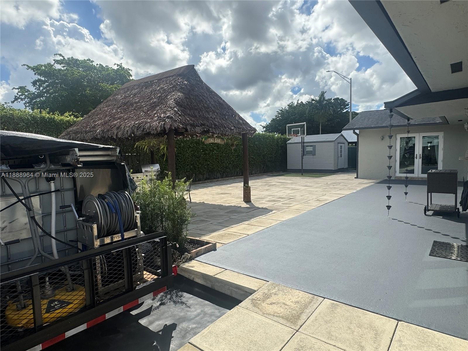 KENDALE LAKES WEST SEC 3 - Residential