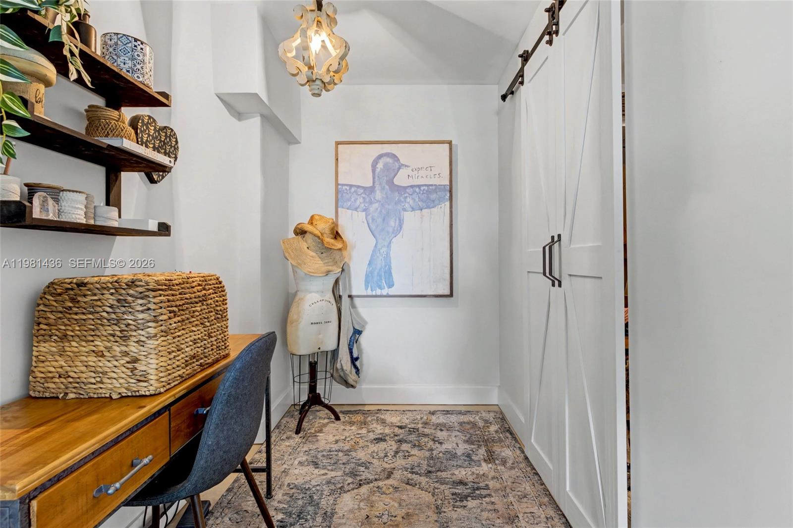 HOLLYWOOD TOWERS CONDO - Residential